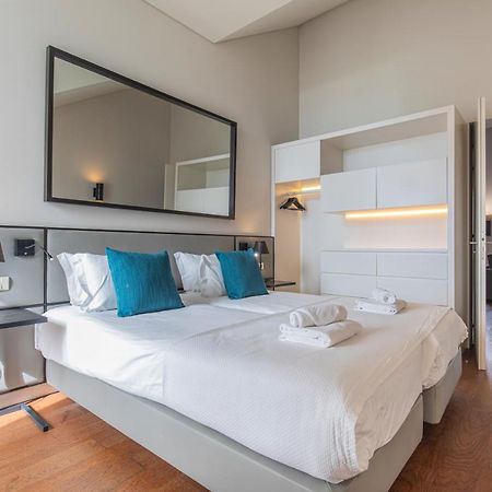 8 Building Apartment 403 T2 - River & Garden View Lissabon Exterior foto